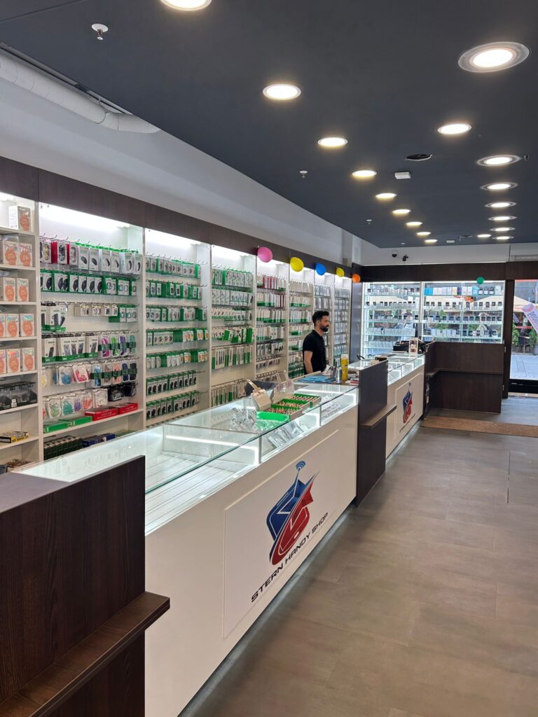 WhatsApp Image 2025-12-17 at 13.53.20 (2)